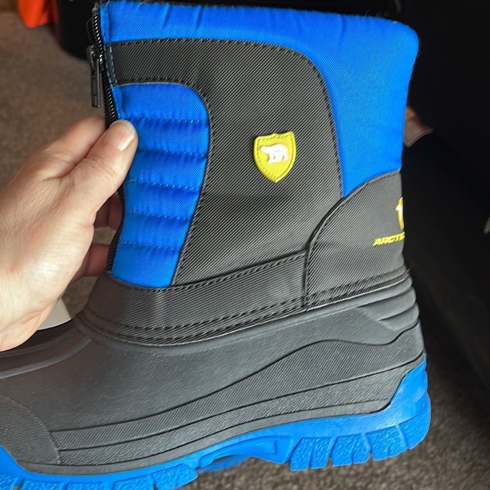 Arctic Shield Snow Boots Sz 5 Black Blue Zip Front - Picture 2 of 13